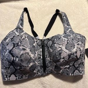 Victoria Sport Snake Print Knockout Sports Bra | 38DDD